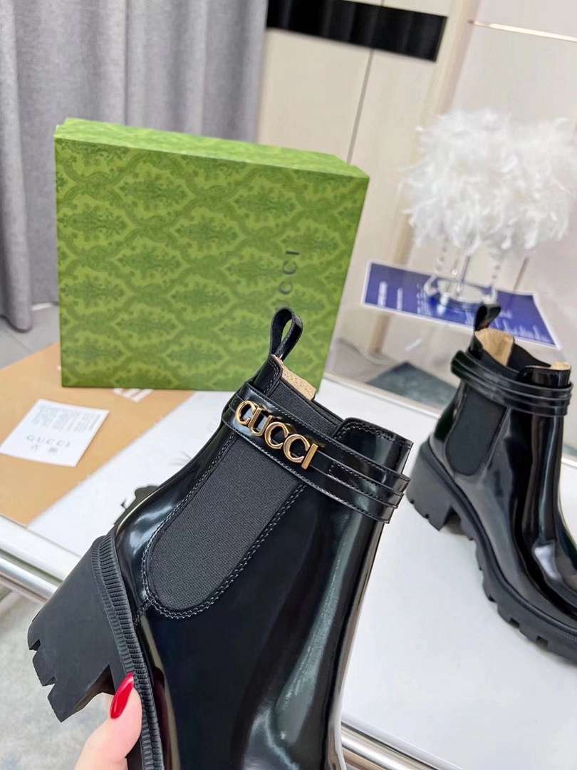 Gvc*1 Mid Heel Boot With Logo Black 734909 Aabk6 1000