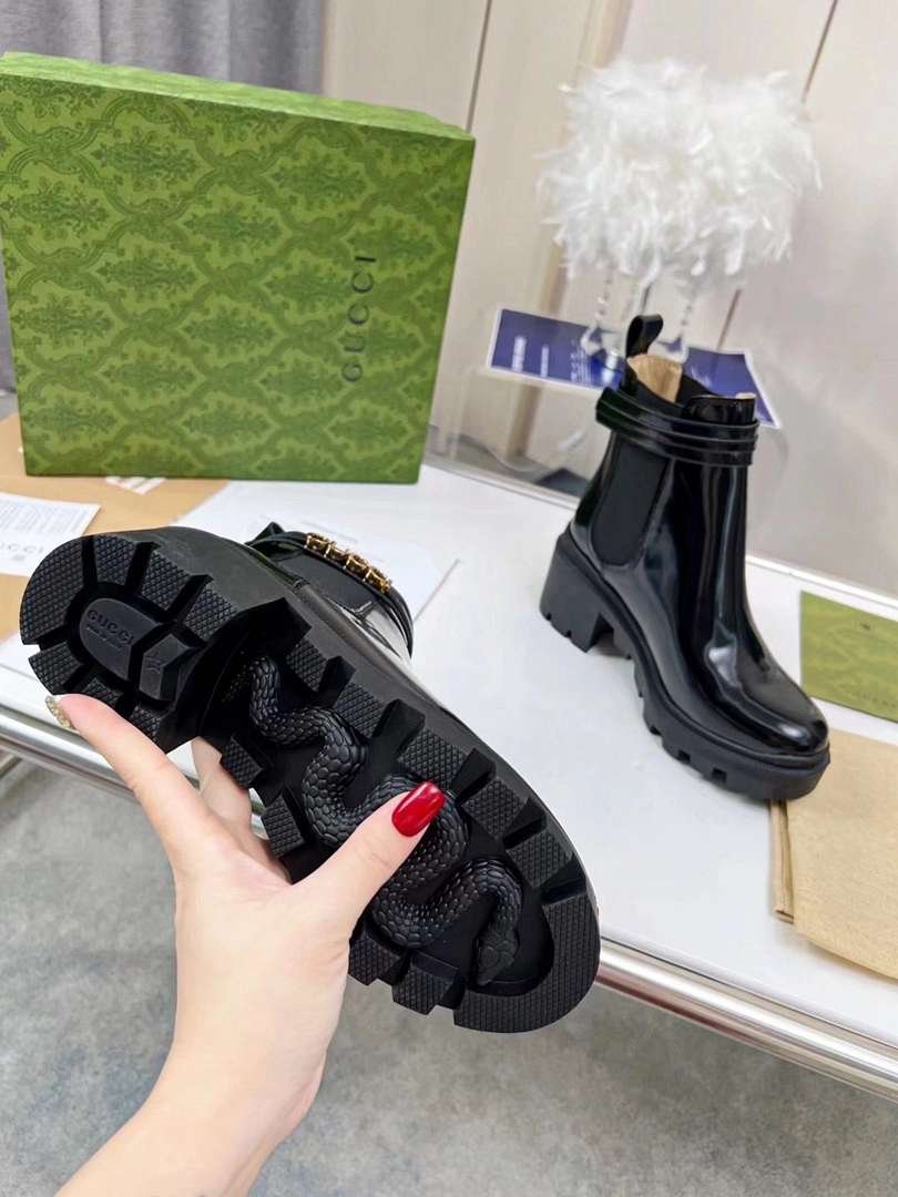 Gvc*1 Mid Heel Boot With Logo Black 734909 Aabk6 1000
