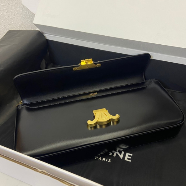 Ce**e chain bag triomphe