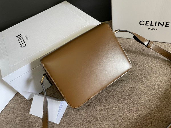 Ce**e teen triomphe bag