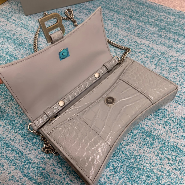 Ba*len*cia*ga hourglass chain bag