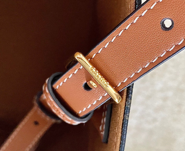 Ce**e small bucket cuir triomphe