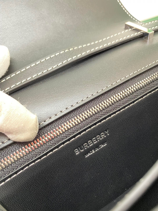 B**rry small tb bag