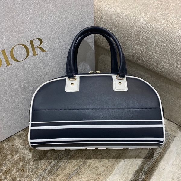 D*or medium vibe zip bowling bag