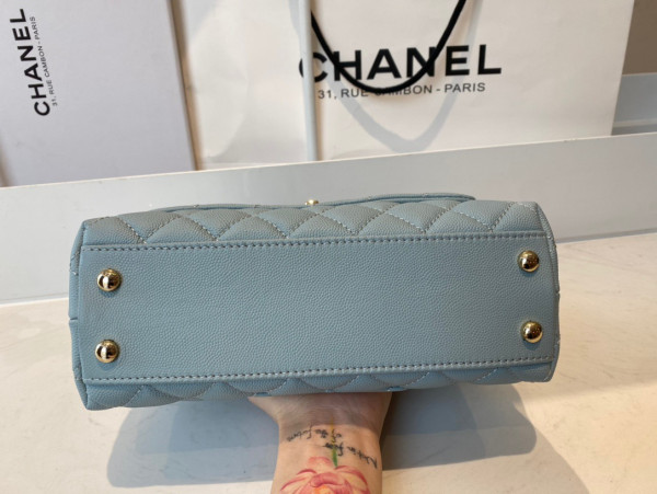 CL HANDLE BAG
