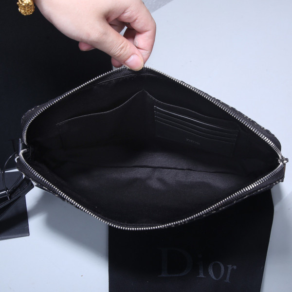 D*or pouch