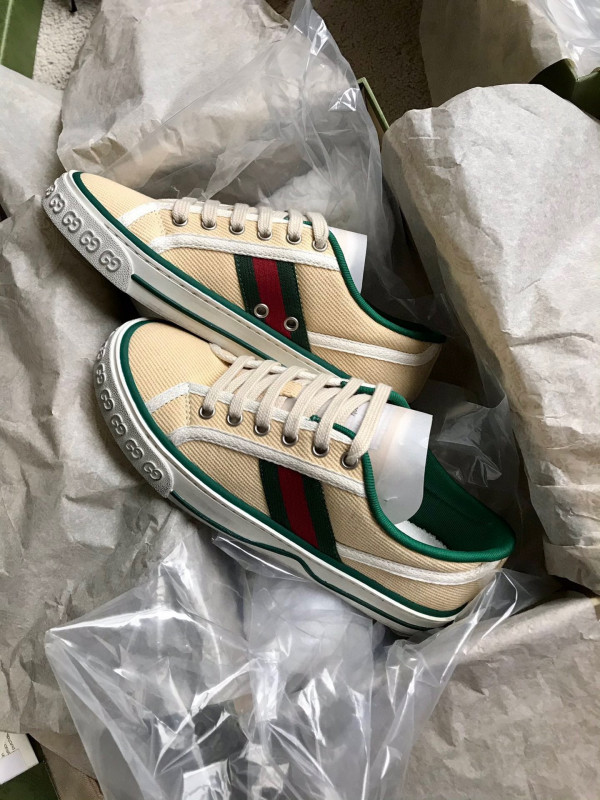 G*u*i tennis 1977 sneaker