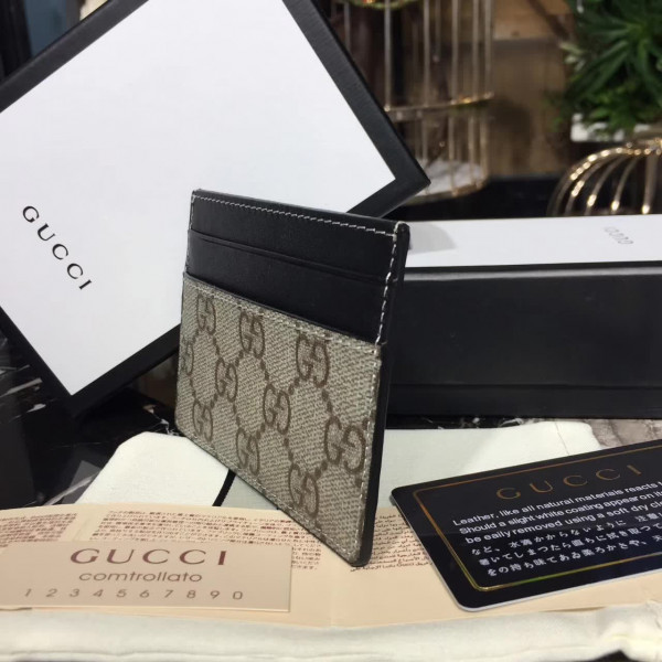 G*u*i card holder