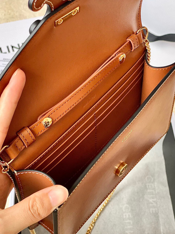 Ce**e wallet on chain cuir triomphe