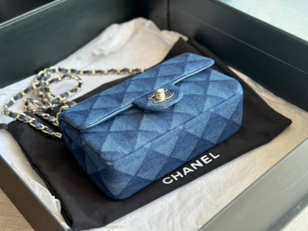 CL FLAP BAG 20CM