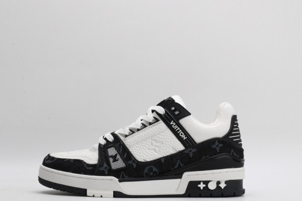 l**is V*t*n trainer sneaker
