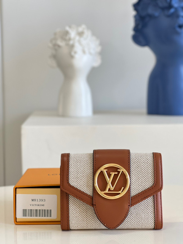 l**is V*t*n pont 9 compact wallet