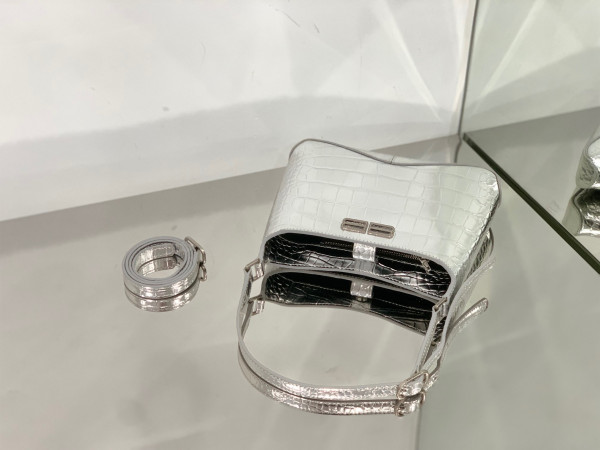 Ba*len*cia*ga xx small hobo bag