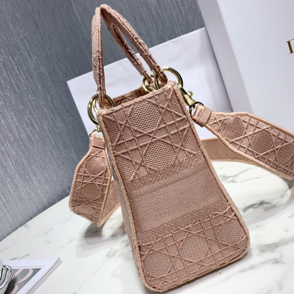 LADY D-LITE EMBROIDERED CANNAGE BAG