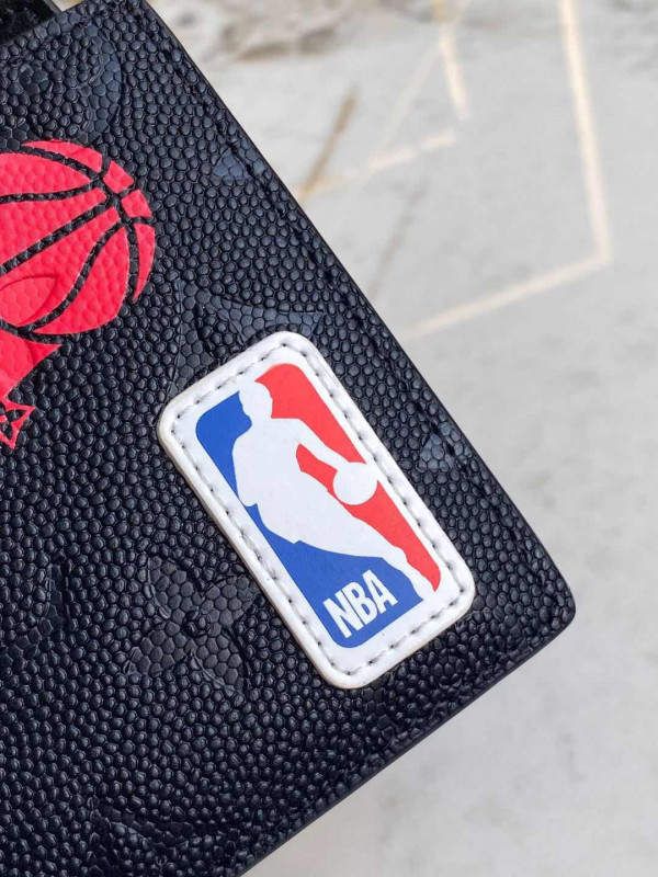 l**is V*t*n lvxnba multiple wallet