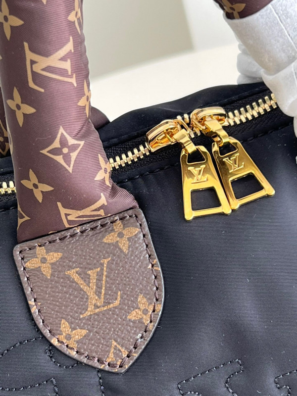 l**is V*t*n speedy bandouliÈre 25