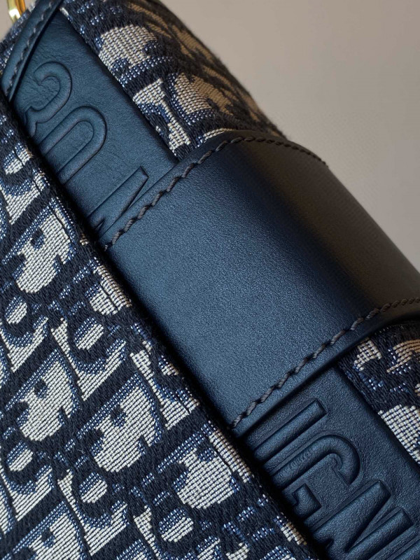 D*or 30 montaigne box bag