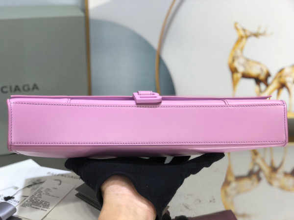 Ba*len*cia*ga hourglass stretched top handle bag
