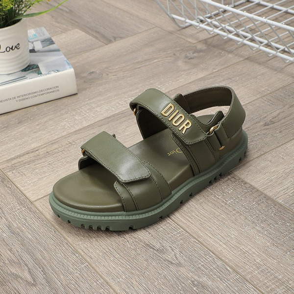 D*oract sandal