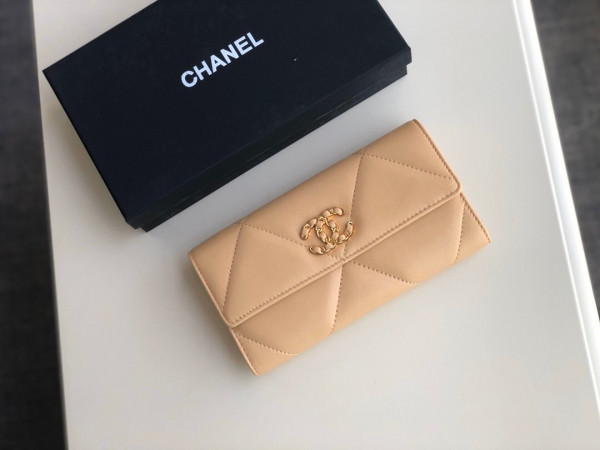 CL 19 LONG FLAP WALLET