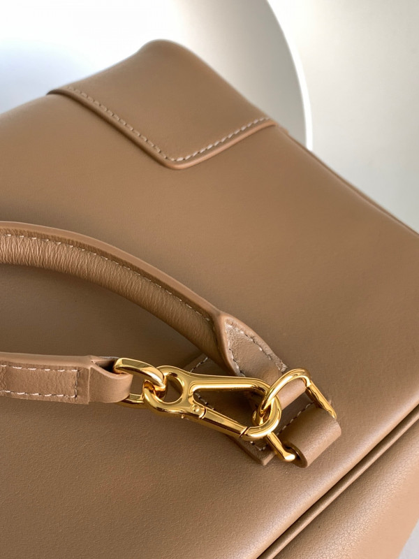 LOEWE Amazona 28 bag