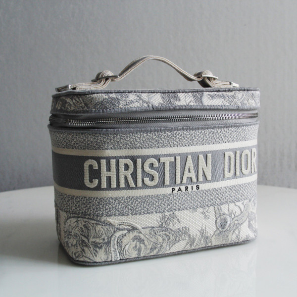 D*or vanity case-24-17-13.5cm