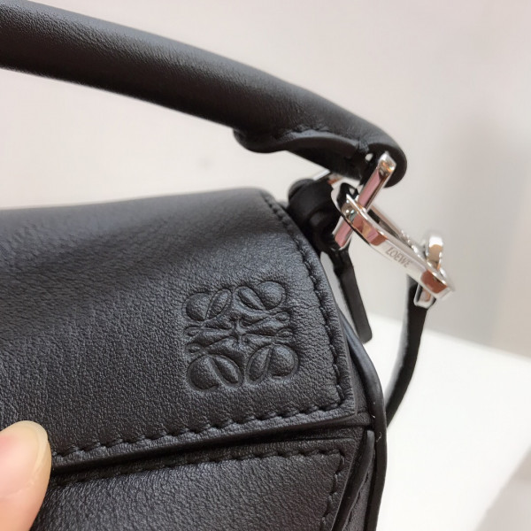 LOEWE MINI PUZZLE BAG