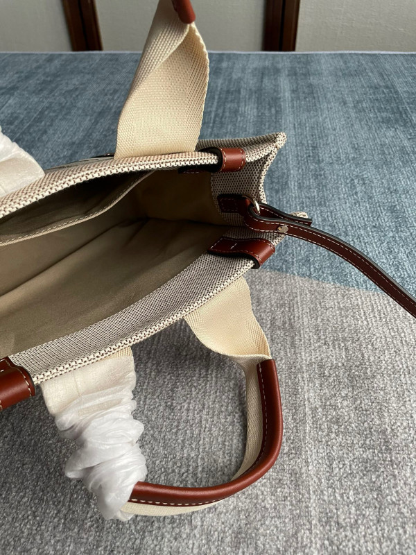 CHLOÉ SMALL WOODY TOTE BAG WITH STRAP