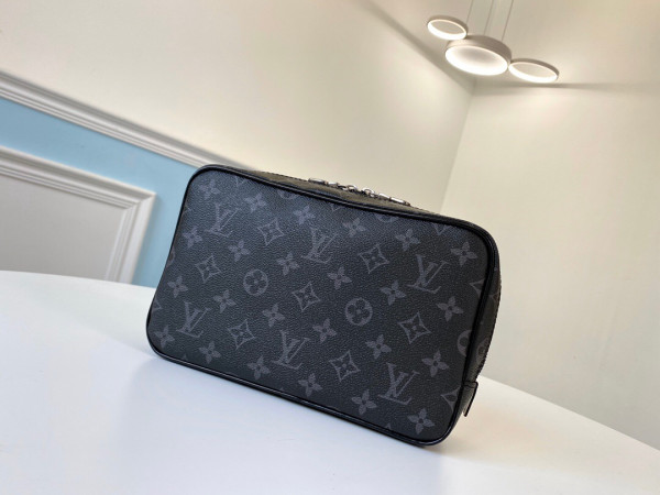l**is V*t*n toiletry pouch gm