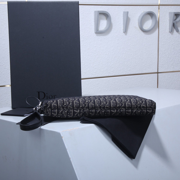 D*or pouch