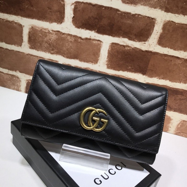 G*u*i gg marmont wallet