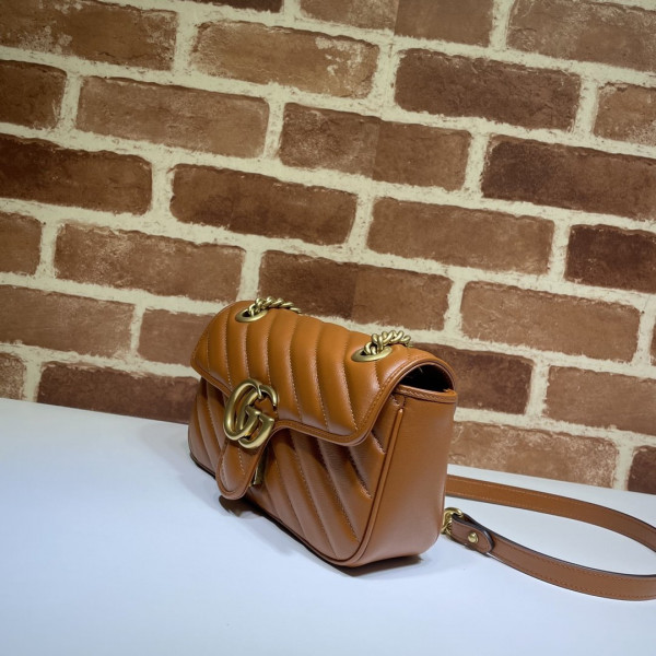 G*u*i gg marmont 22cm