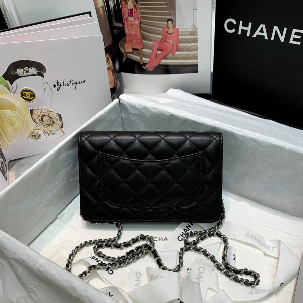 CL CHAIN WALLET LAMBSKIN NEW EDITION