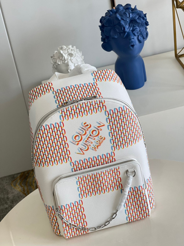 l**is V*t*n racer backpack