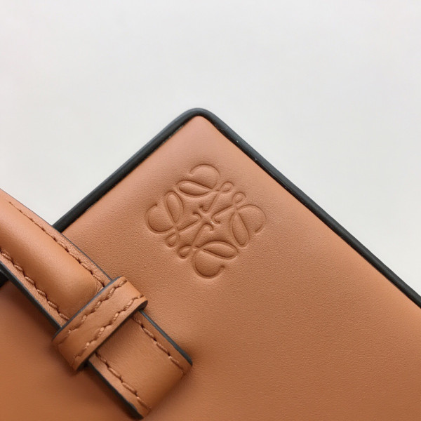 LOEWE POSTAL BAG
