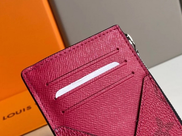 l**is V*t*n coin card holder