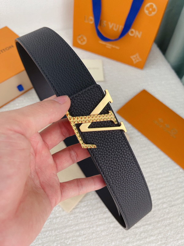 l**is V*t*n belt