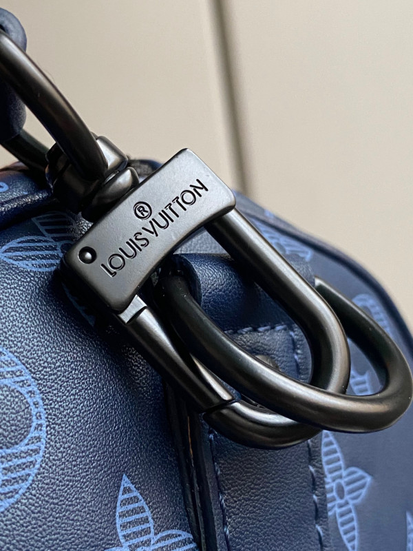l**is V*t*n keepall bandouliÈre 50