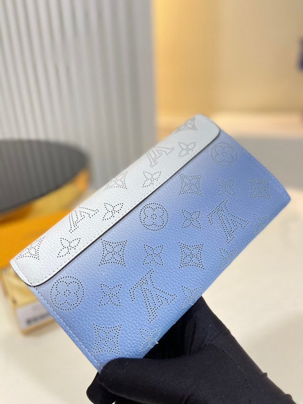 l**is V*t*n iris wallet