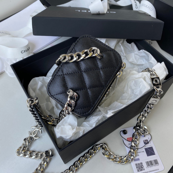 CL VANITY CASE