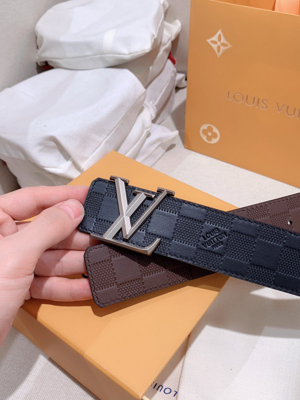 l**is V*t*n belt