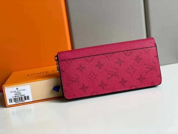 l**is V*t*n zippy wallet