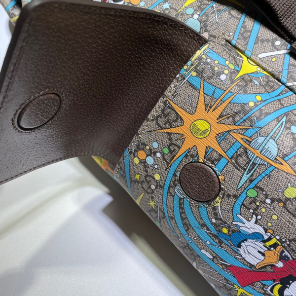 disney x G*u*i donald duck medium backpack