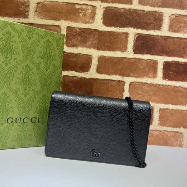 G*u*i gg marmont chain wallet