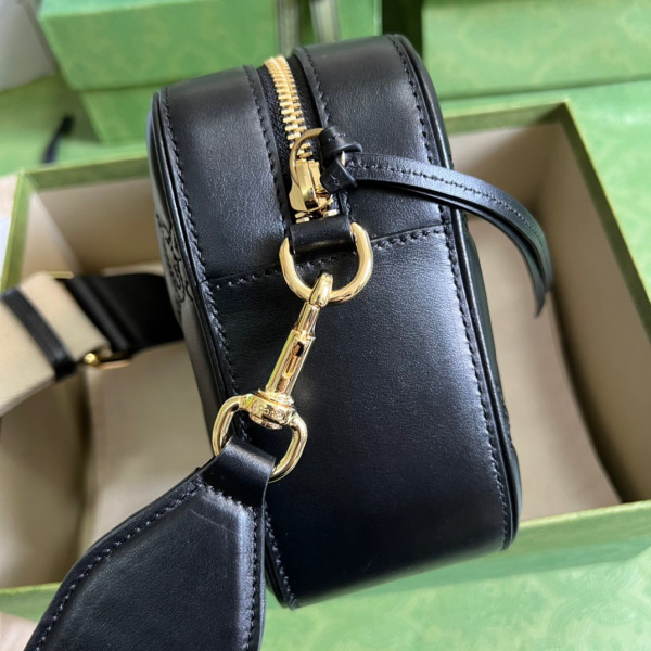 G*u*i gg matelassé leather shoulder bag