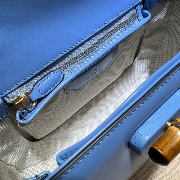 G*u*i small top handle bag with bamboo