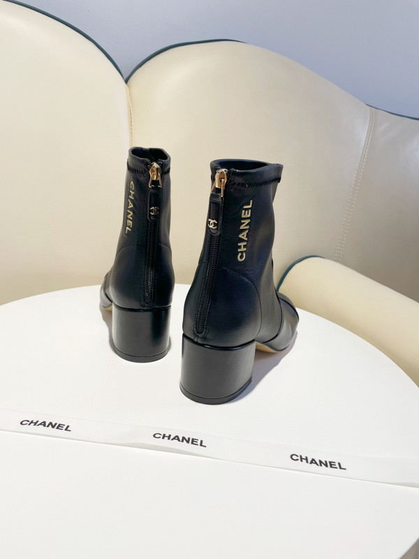CL ANKLE BOOTS