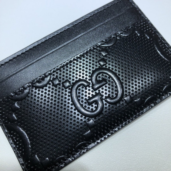 G*u*i gg embossed card case