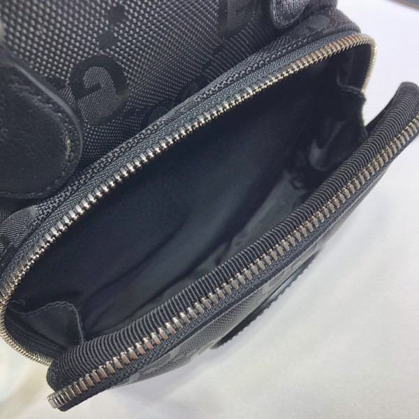 G*u*i off the grid shoulder bag