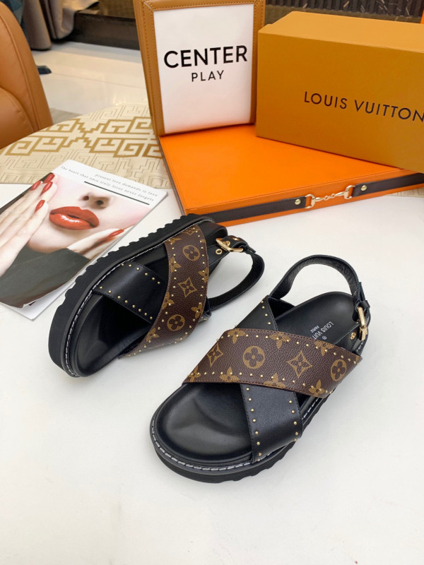 l**is V*t*n women"s paseo flat comfort sandal
